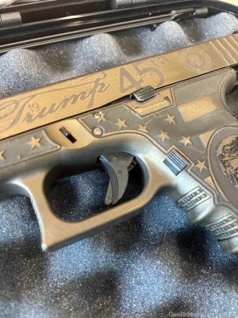 Glock 19 Trump Custom Edition Bronze Cerakote 45th Donald Gun Gen3-img-4