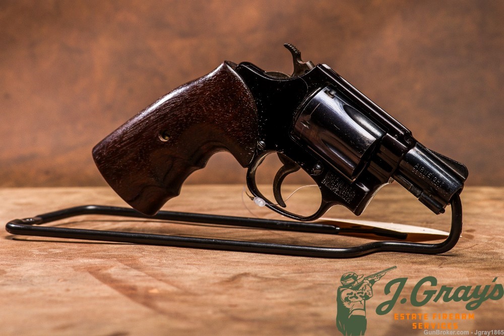 Early Model Smith and Wesson 37 with custom wood grips-img-1