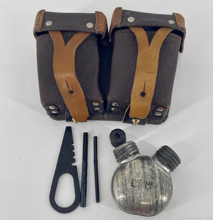 Russian 91/30 Mosin Nagent Pouch with Oil Bottle & 4 Tools Mint Condition-img-1