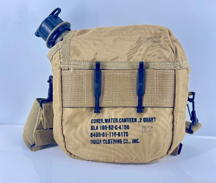 US Military Desert Storm Iraqi Freedom Canteen w/ Carrying Case Mint Condit-img-1