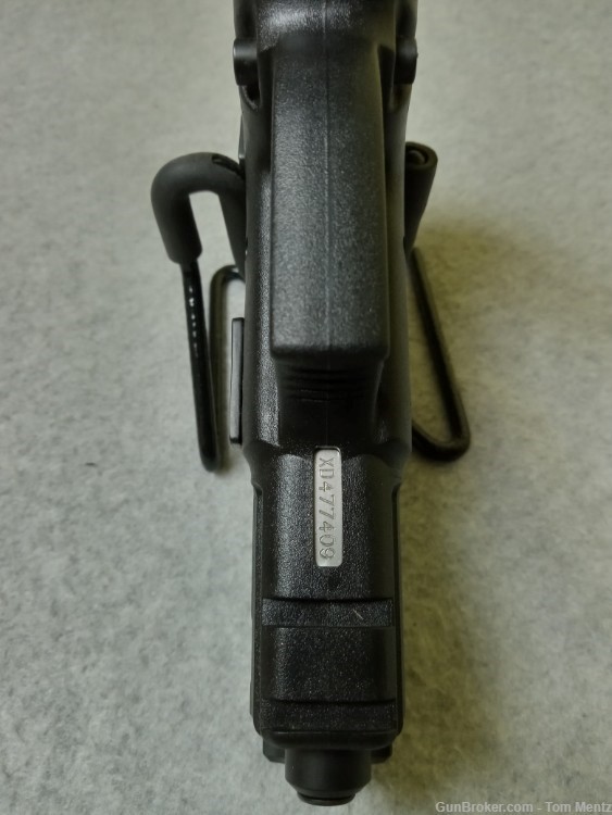Springfield XD-40 SemiAuto Pistol, 40S&W, 4" Barrel, 3 Mags, Case-img-17