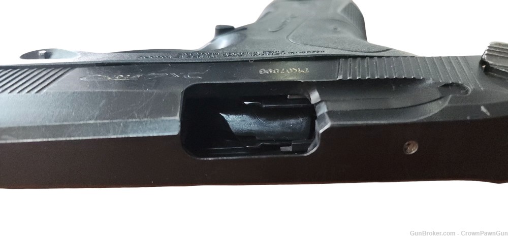 Beretta PX4 Storm Full Sized .45 ACP Pistol 10+1 w/1 Mag, Case, and Lock-img-8