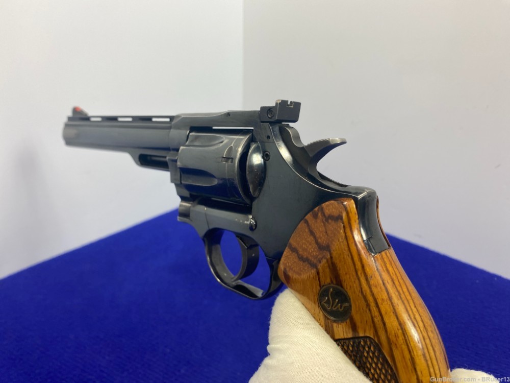 Dan Wesson 15-2 .357 MAG Blue *AWESOME INTERCHANGEABLE BARREL REVOLVER*-img-24