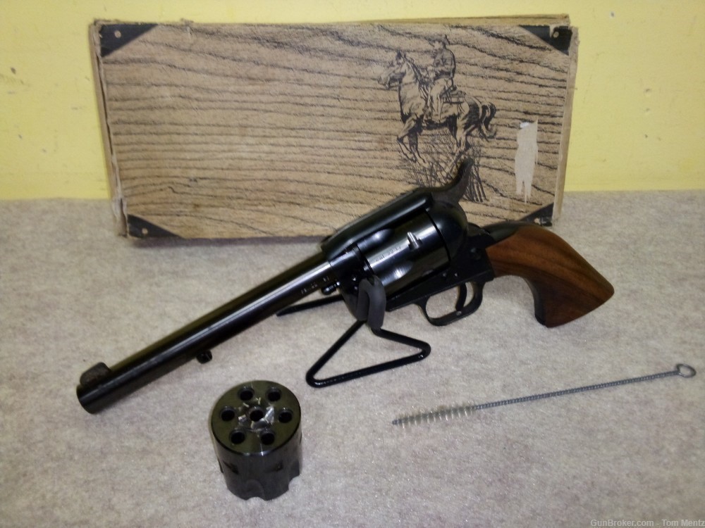 EAA European Weihrauch, Bounty Hunter .22 Mag/LR Revolver, 2 Cylinders -img-0