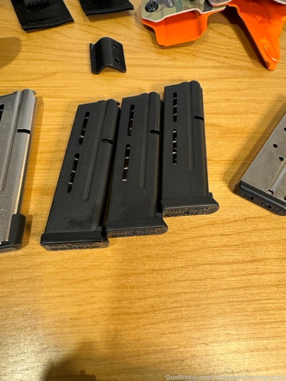 Staccato C, 9mm, Pkg: 15 mags, holsters, light, etc. FREE SHIPPING-img-5
