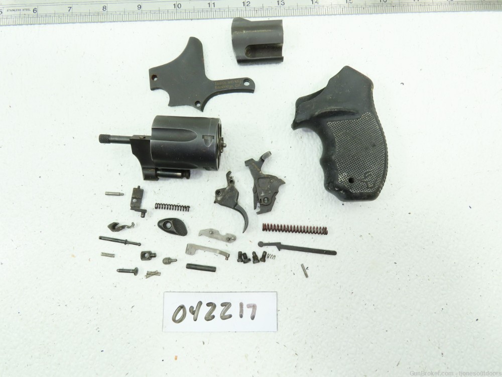 Taurus 605 357 Magnum Cylinder & Repair Parts-img-0