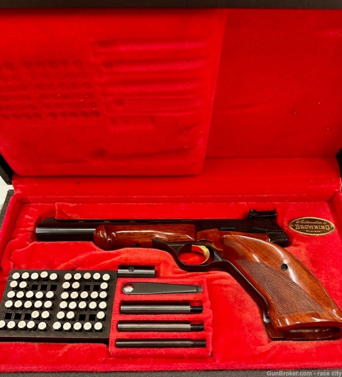 Browning Medalist 22LR with original case!-img-0