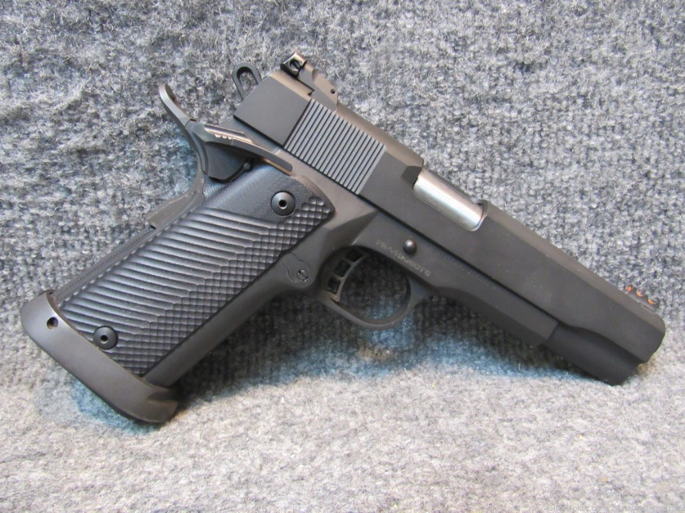 Rock Island M1911 A2 pistol in .10MM w/ .40SW barrel and 2 magazines-img-0