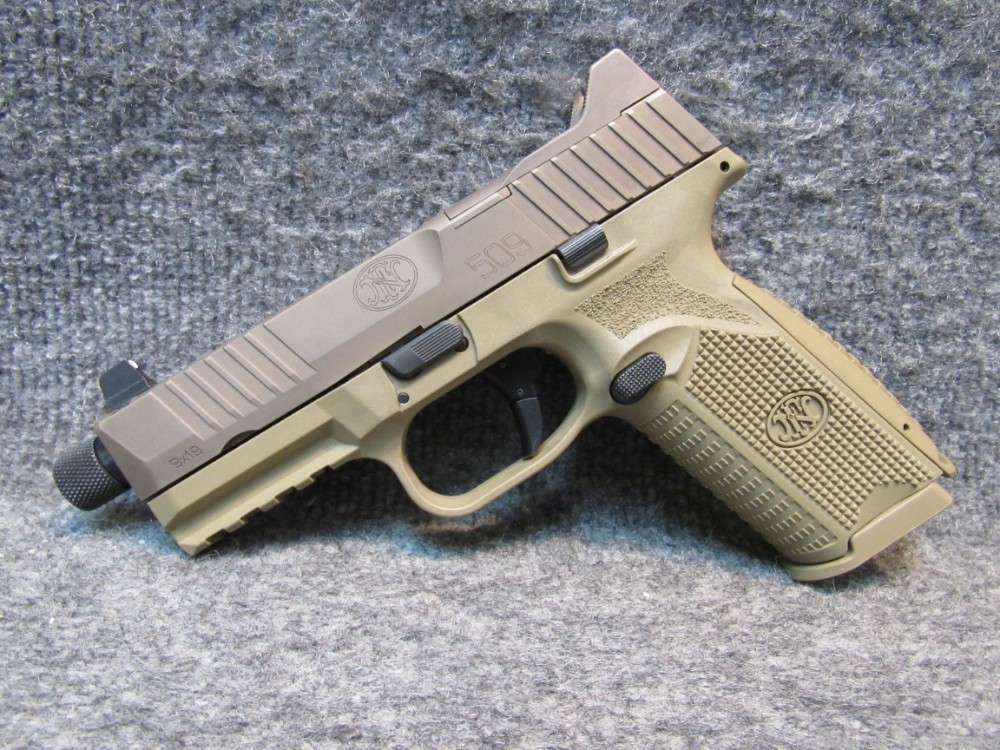 FN 509 Tactical pistol in .9MM w/ 3 magazines-img-1