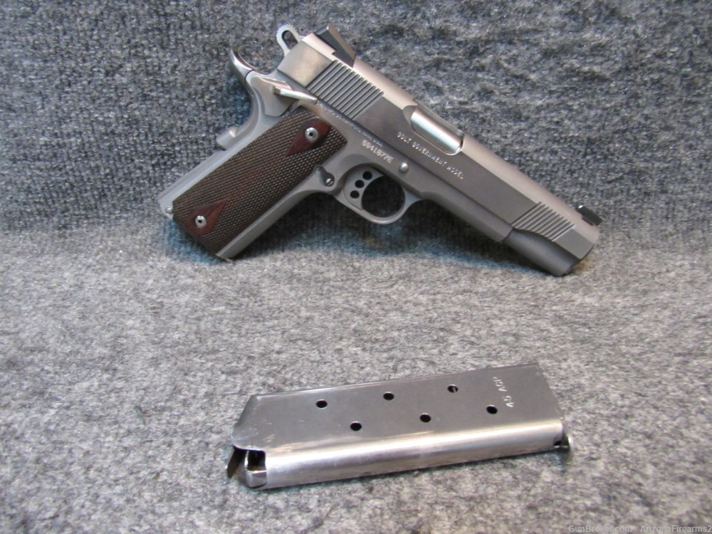 Colt 1911 Government pistol in .45ACP w/ 2 Colt magazines!! Stainless-img-9