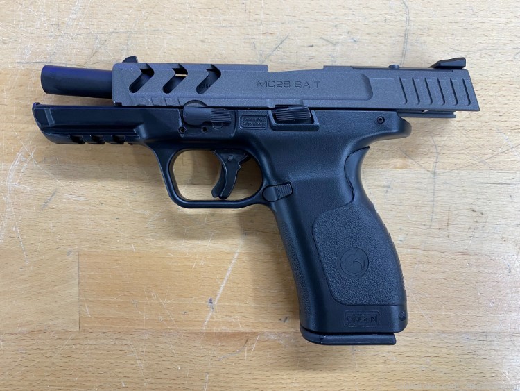 EAA MC28 SA T 9mm Pistol w/ Case, Derry Red Dot Sight, and extras-img-6