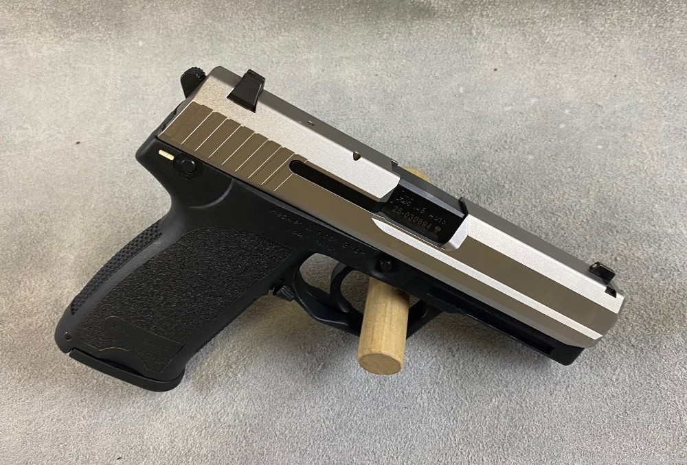 HECKLER & KOCH USP 45 STAINLESS 45 ACP 4.25"RARE EARLY *USED* PENNY AUCTION-img-0