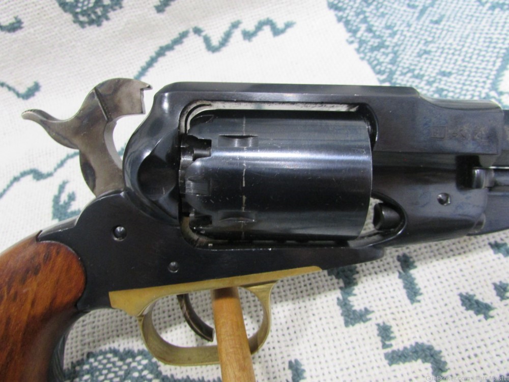 1858 Remington New Model Navy 36cal Pietta VGC-img-2
