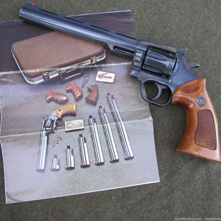 RARE Vintage Dan Wesson 15-2 .357 mag Revolver Cased Set W/Paperwork!-img-19