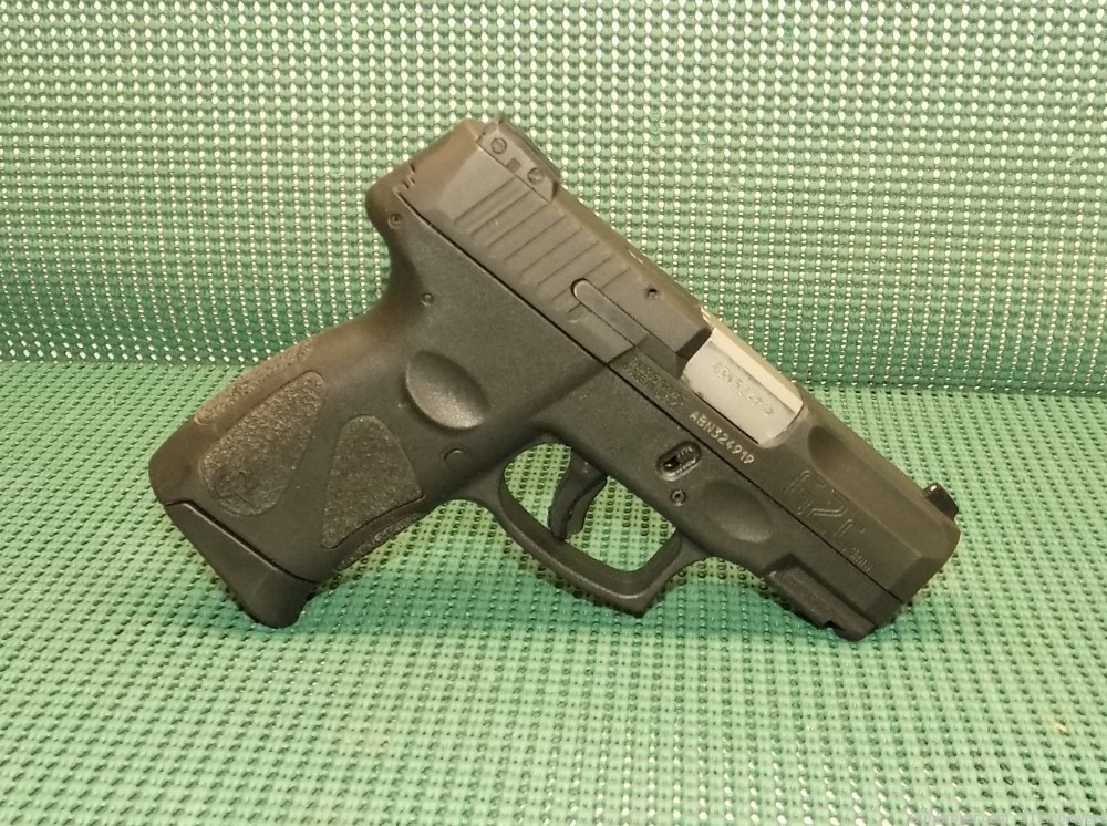 Taurus G2C 9mm Pistol with 12 Round Mags Used NO RESERVE-img-0