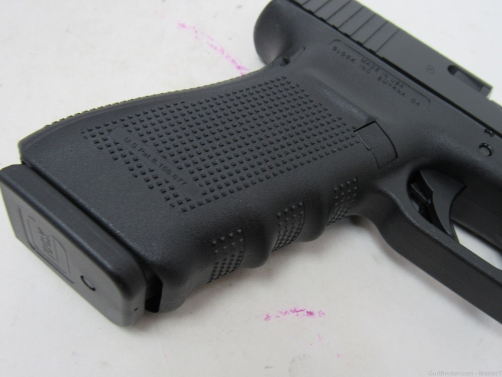  New Condition in Box Glock 21 Gen 4 w/Night Sights 3 mags 45acp No Resv-img-17