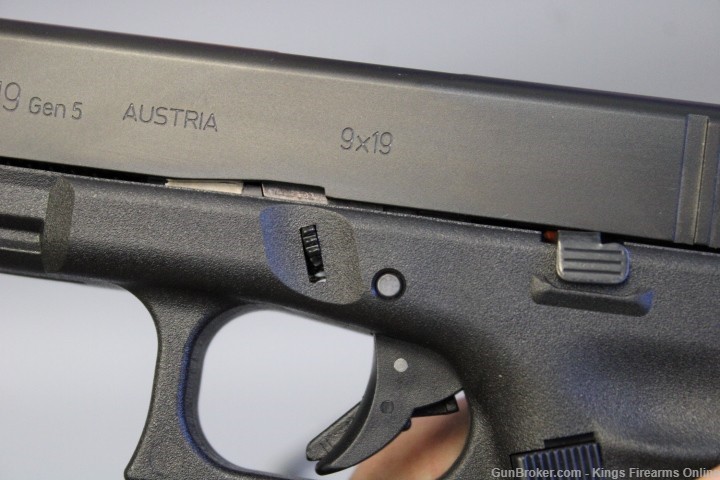 Glock 19 Gen 5 9mm Item C-img-14