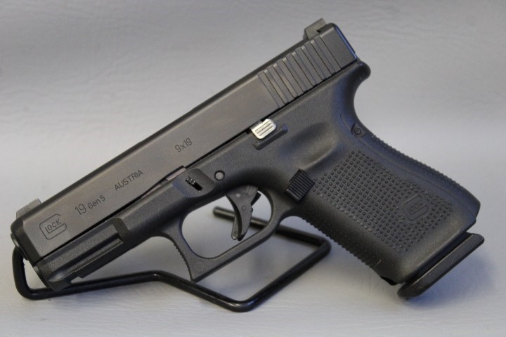 Glock 19 Gen 5 9mm Item D-img-2