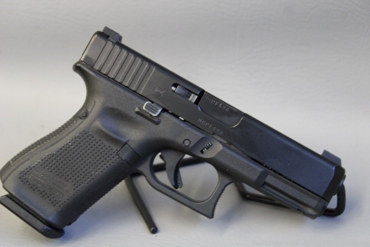 Glock 19 Gen 5 9mm Item D-img-3
