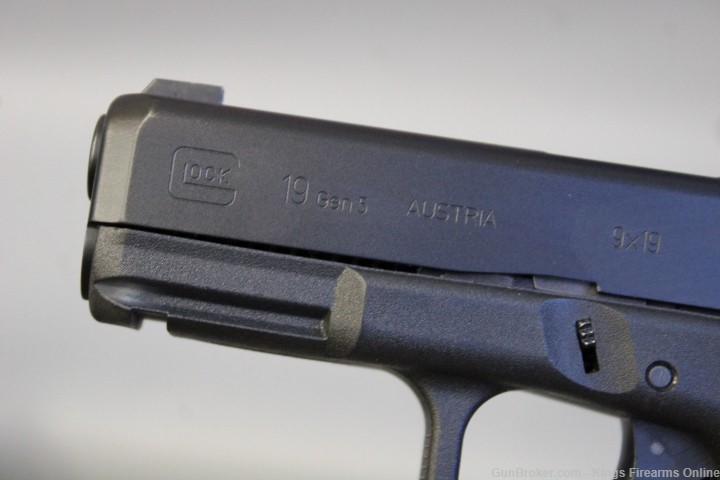 Glock 19 Gen 5 9mm Item D-img-13