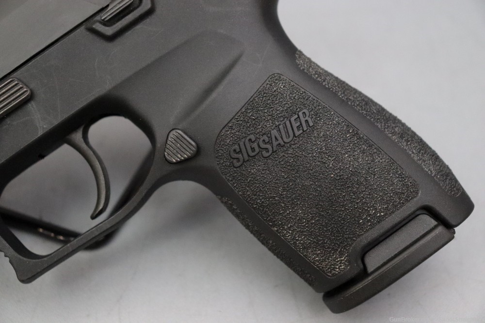 Sig Sauer P320 Compact 9mm 3.9" w/Box-img-4