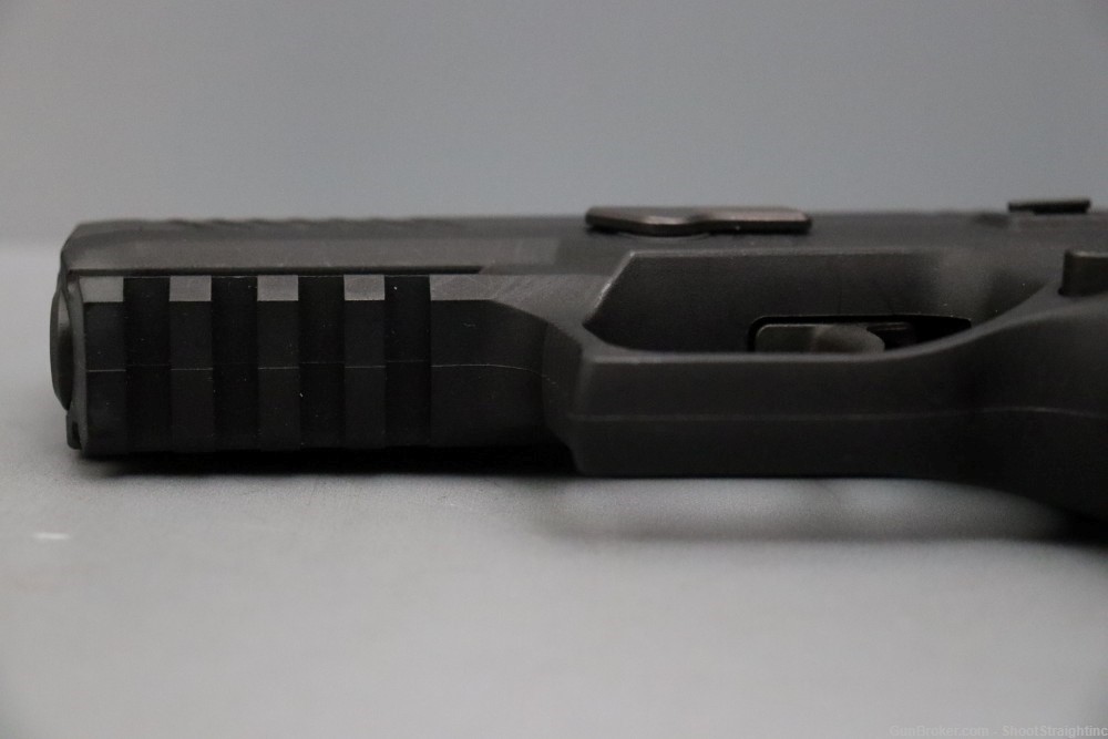 Sig Sauer P320 Compact 9mm 3.9" w/Box-img-15