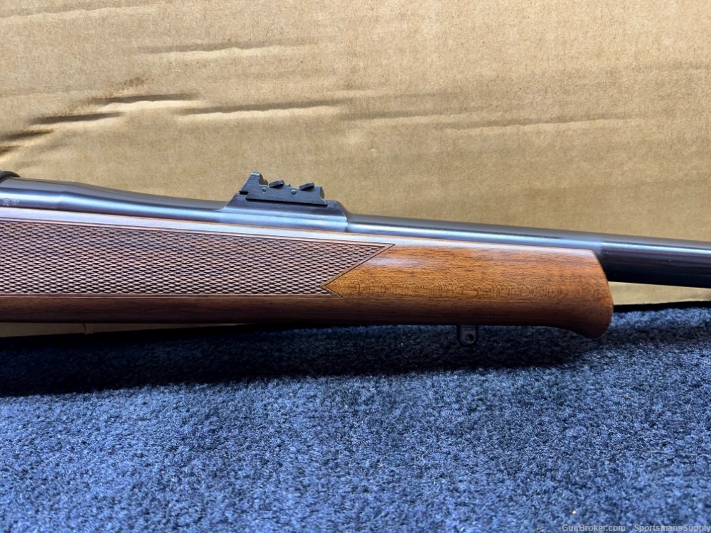 USED LIKE NEW CZ 550 Safari Magnum in .375 H&H Mag with 25" Brl Holds 5!-img-2