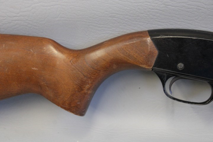 Winchester 190 .22 LR Item S-237-img-4