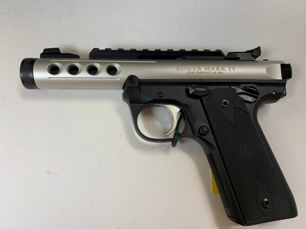 Ruger Mark IV 22/45 Lite .22LR Pistol W/case and 2 mags-img-1