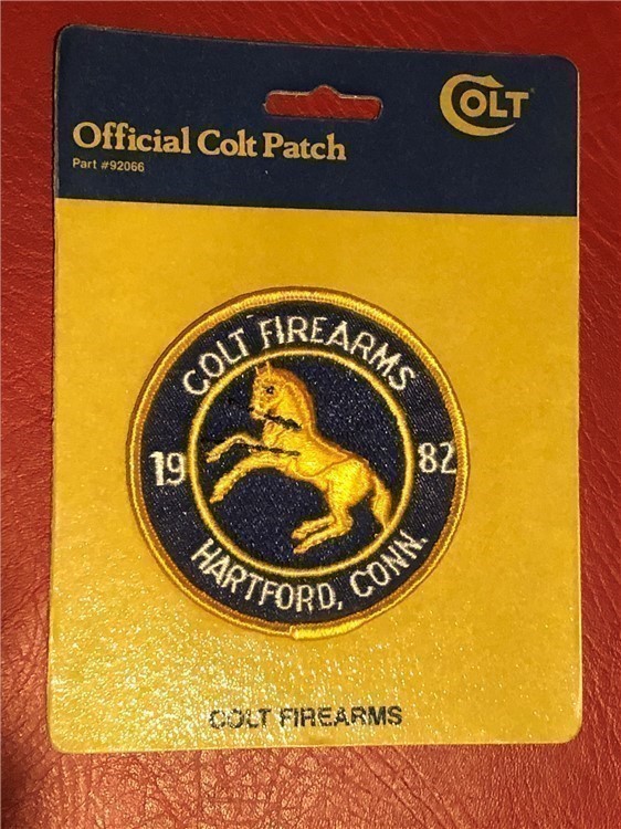 Vintage Colt Firearms Hartford 1982 Official Patch Rampant Pony 92066 NOS-img-0