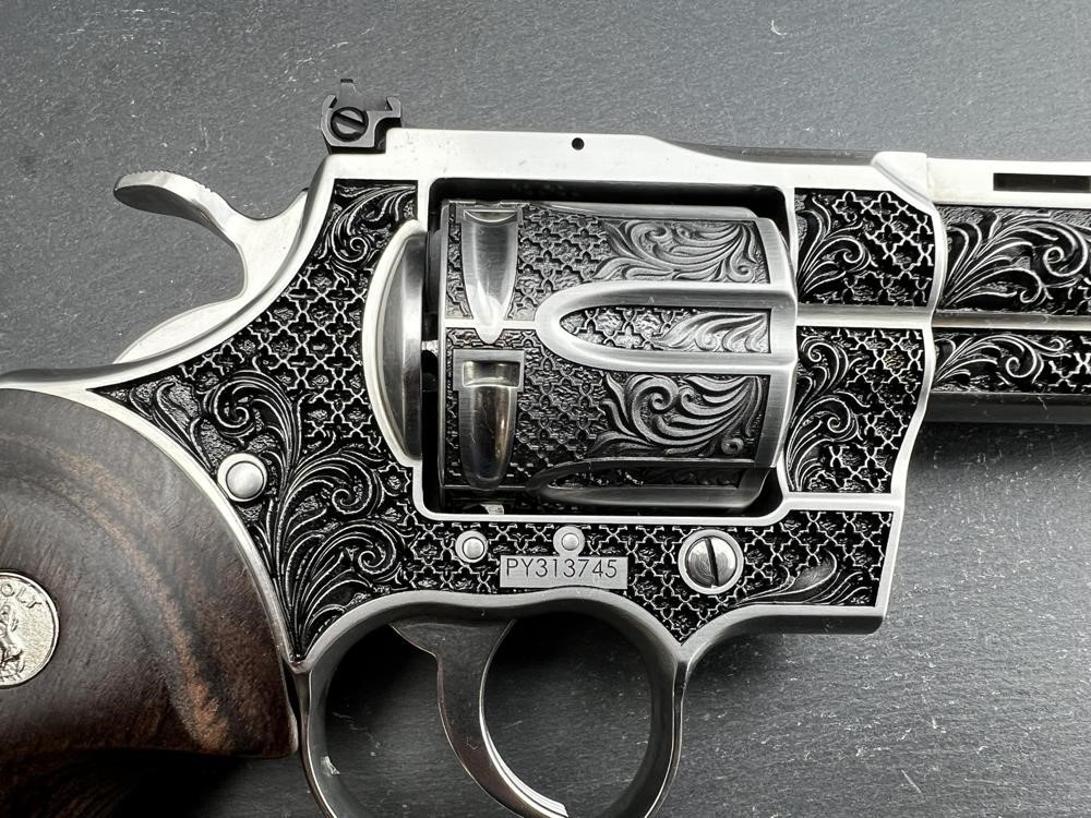 FACTORY 2ND - Colt Python ENGRAVED Royal Chateau AAA by Altamont 6"-img-8