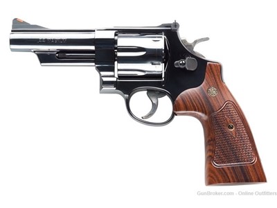 Smith & Wesson 29 Classic 44 Rem Mag 4" 6rd SA/DA S&W 150254 Walnut Grips