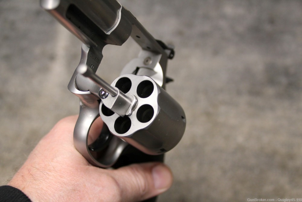 Smith & Wesson 69 44 Mag Stainless -img-9