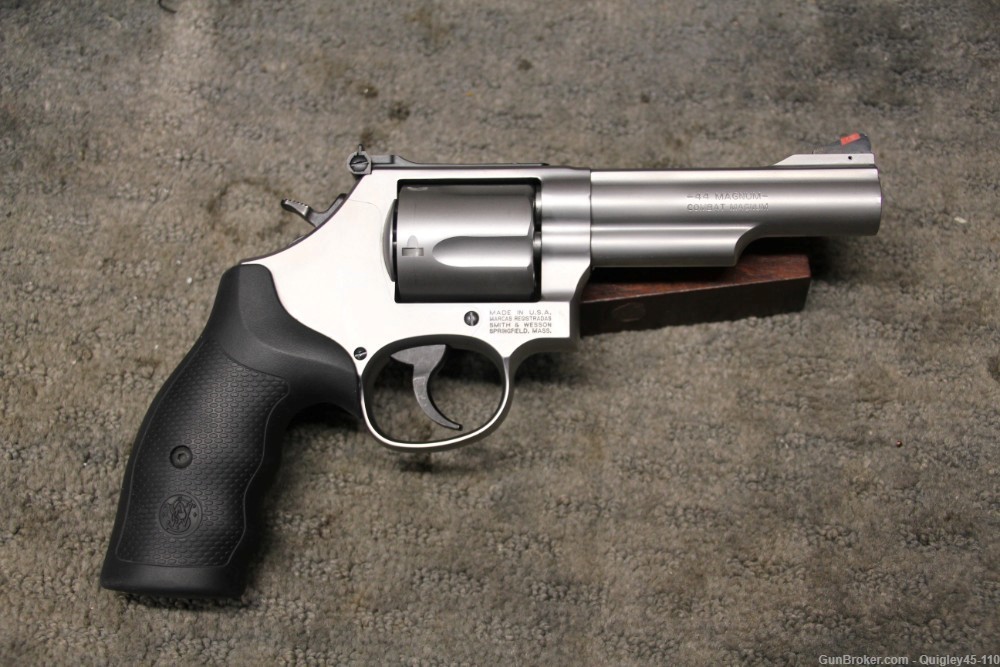 Smith & Wesson 69 44 Mag Stainless -img-3