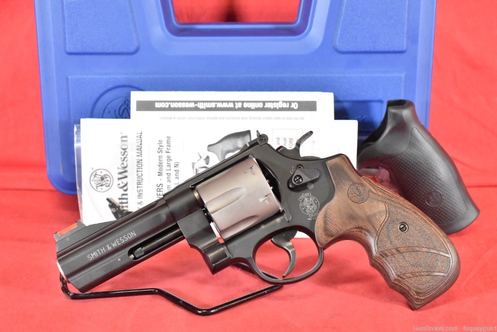 S&W 329PD 44 Mag 329 PD-img-1
