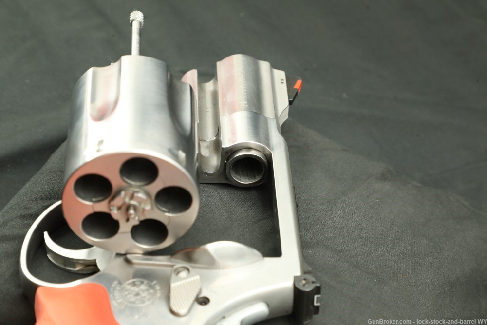 Smith & Wesson Model 500ES Bear Survival Kit 2 3/4" 5-Shot DA/SA Revolver-img-17