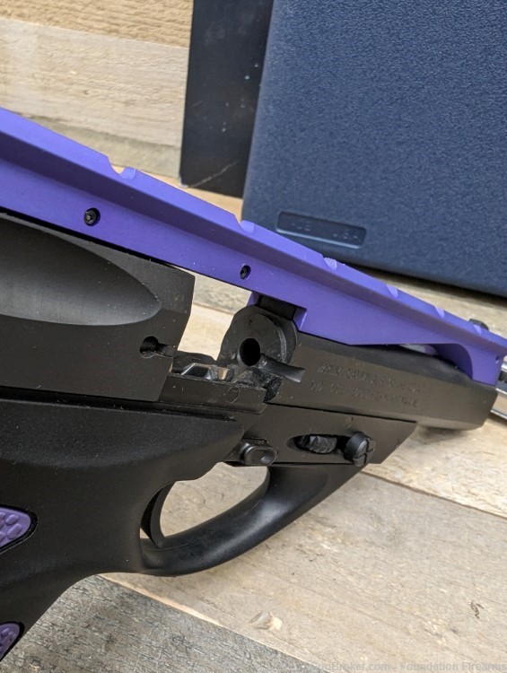 Beretta - U22 Neos 4.5" Purple Semi Auto .22lr Pistol w/ Hardcase Box -img-2