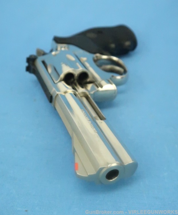 Smith & Wesson Model 586-1 Nickel 4 Inch Boxed Product 103541 Made 1986-img-10