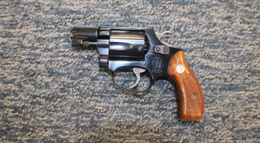 Smith and Wesson Model 37 Airweight-img-1
