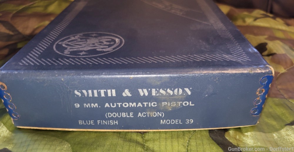 Unfired 1973 S&W Smith & Wesson 39-2 9mm w 1 Unfired Mag, Box & More!-img-34