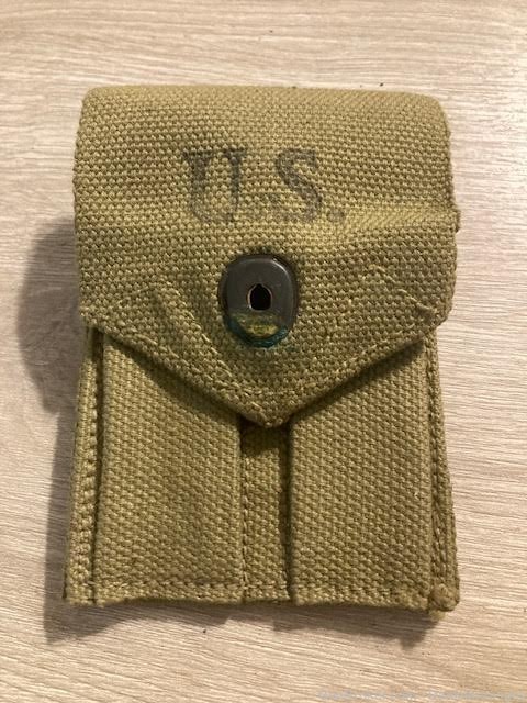 WW 2   1911 45 ACP 2 Mag  belt pouch  Dated 1942 0n back  -img-0