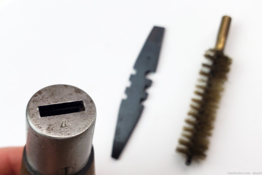 Original Soviet Mosin Nagant screwdriver, tool and bore brush set - Izhevsk-img-1