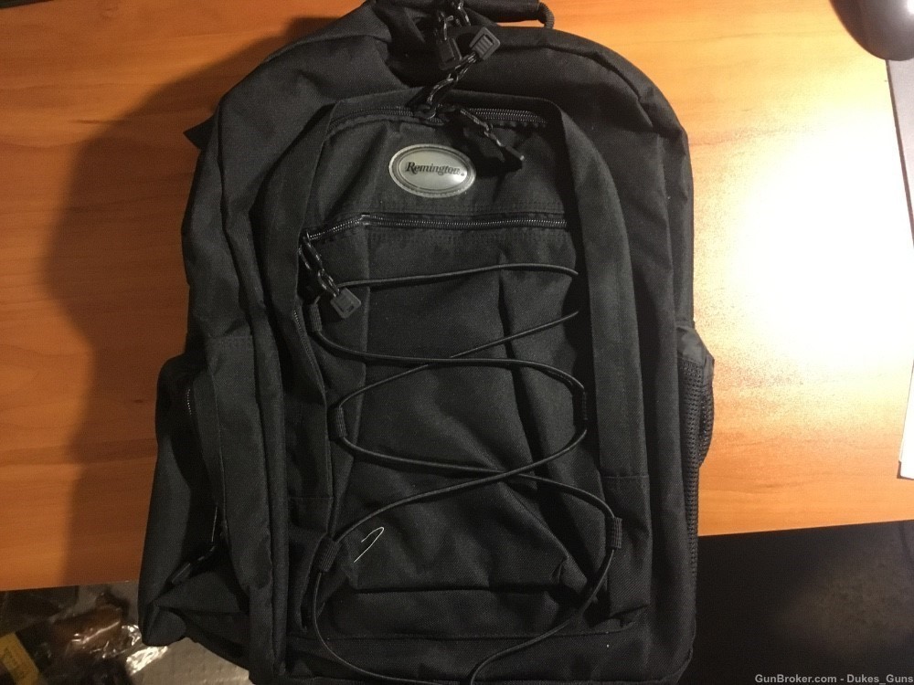 Black Remington backpack w/4 zipper compartments -img-0