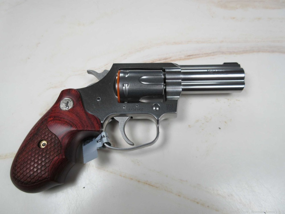 Colt King Cobra .357 magnum 3" barrel Walnut grips Stainless steel TALO-img-2