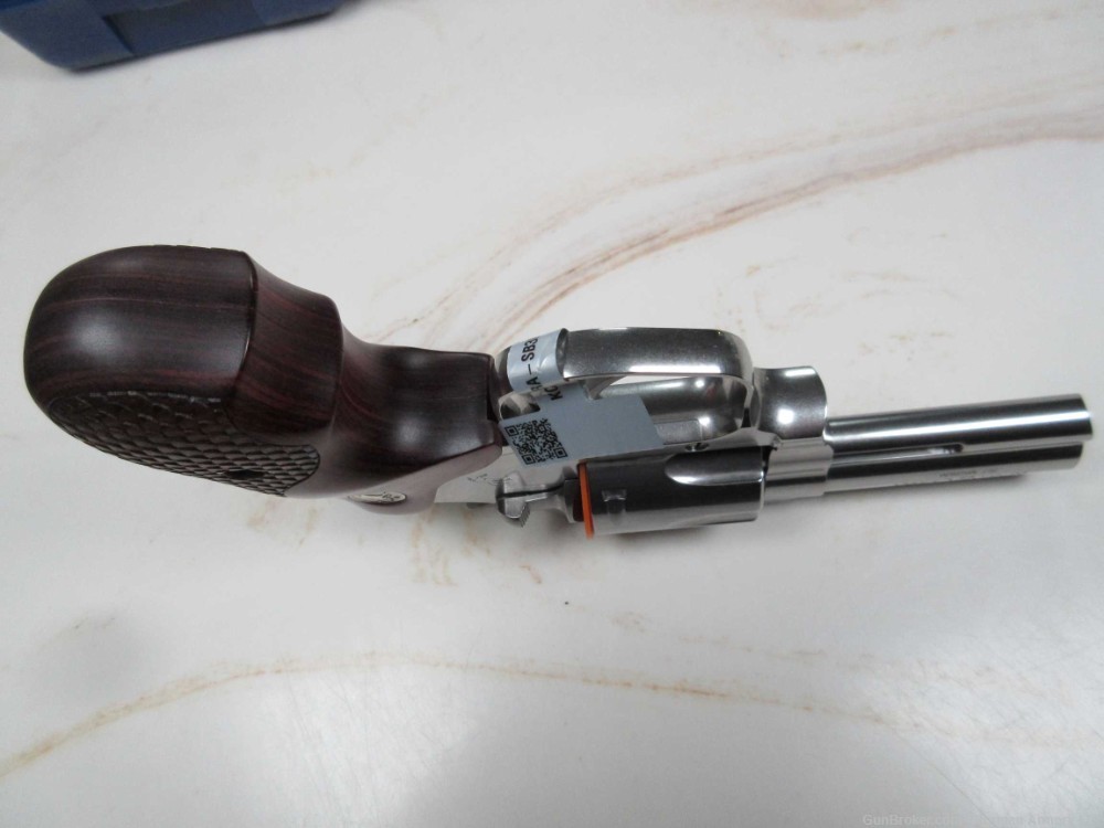 Colt King Cobra .357 magnum 3" barrel Walnut grips Stainless steel TALO-img-8