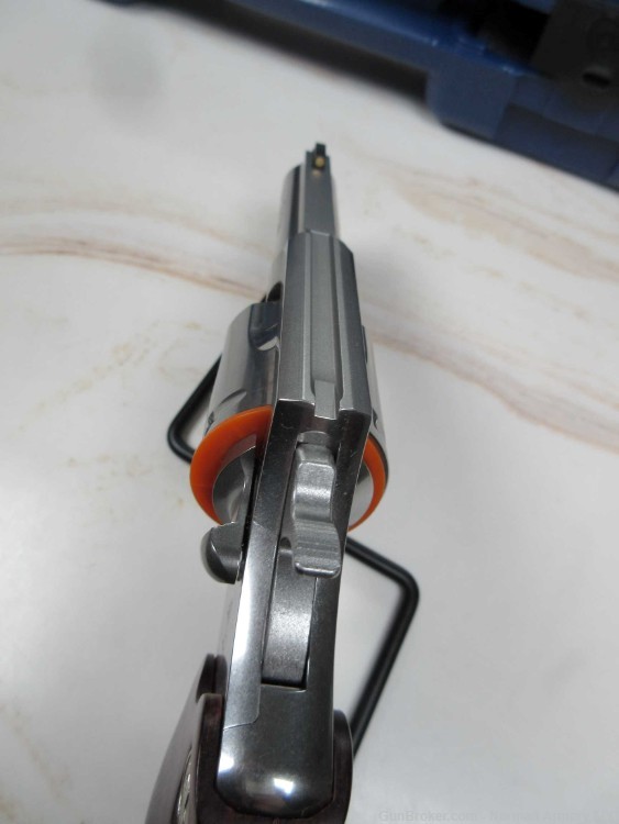 Colt King Cobra .357 magnum 3" barrel Walnut grips Stainless steel TALO-img-5