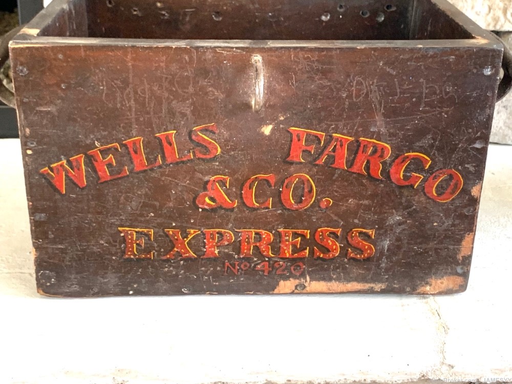 1800’s WELLS FARGO & CO EXPRESS GOLD STRONG BOX.-img-5