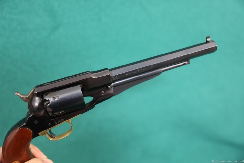 BP824 Pietta 1858 Remington cap & ball revolver in wood box  flask-img-1