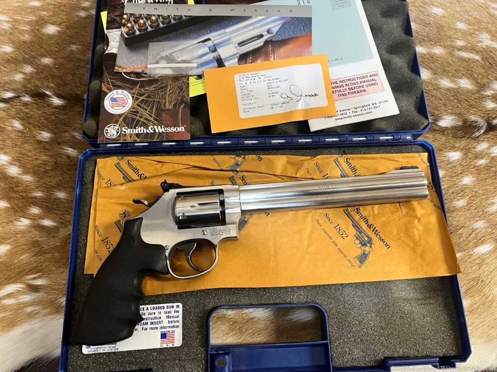 Smith And Wesson 647 17 HMR Revolver 8 3/8” Excellent condition In Box -img-3