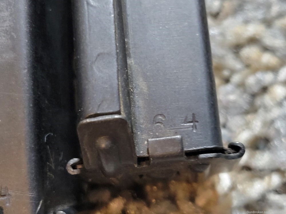 VZ61 Skorpion 2 20rd & 1 10rd magazine with pouch .32 ACP 7.65mm Br-img-10